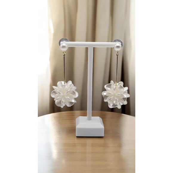 Pearl Flower Gold Drop Dangle Pearl Cluster Earrings - Picture 1 of 5